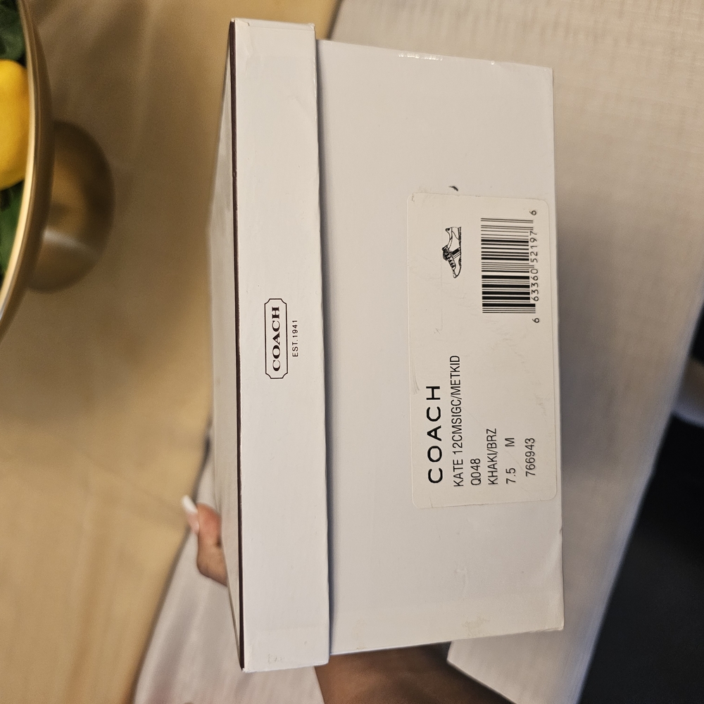 Coach White Box